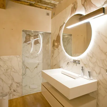 Casa Della Colonna, Luxury And Comfort In The Heart Of * Lucca