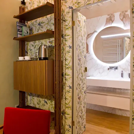 Nyaraló Casa Della Colonna, Luxury And Comfort In The Heart Of